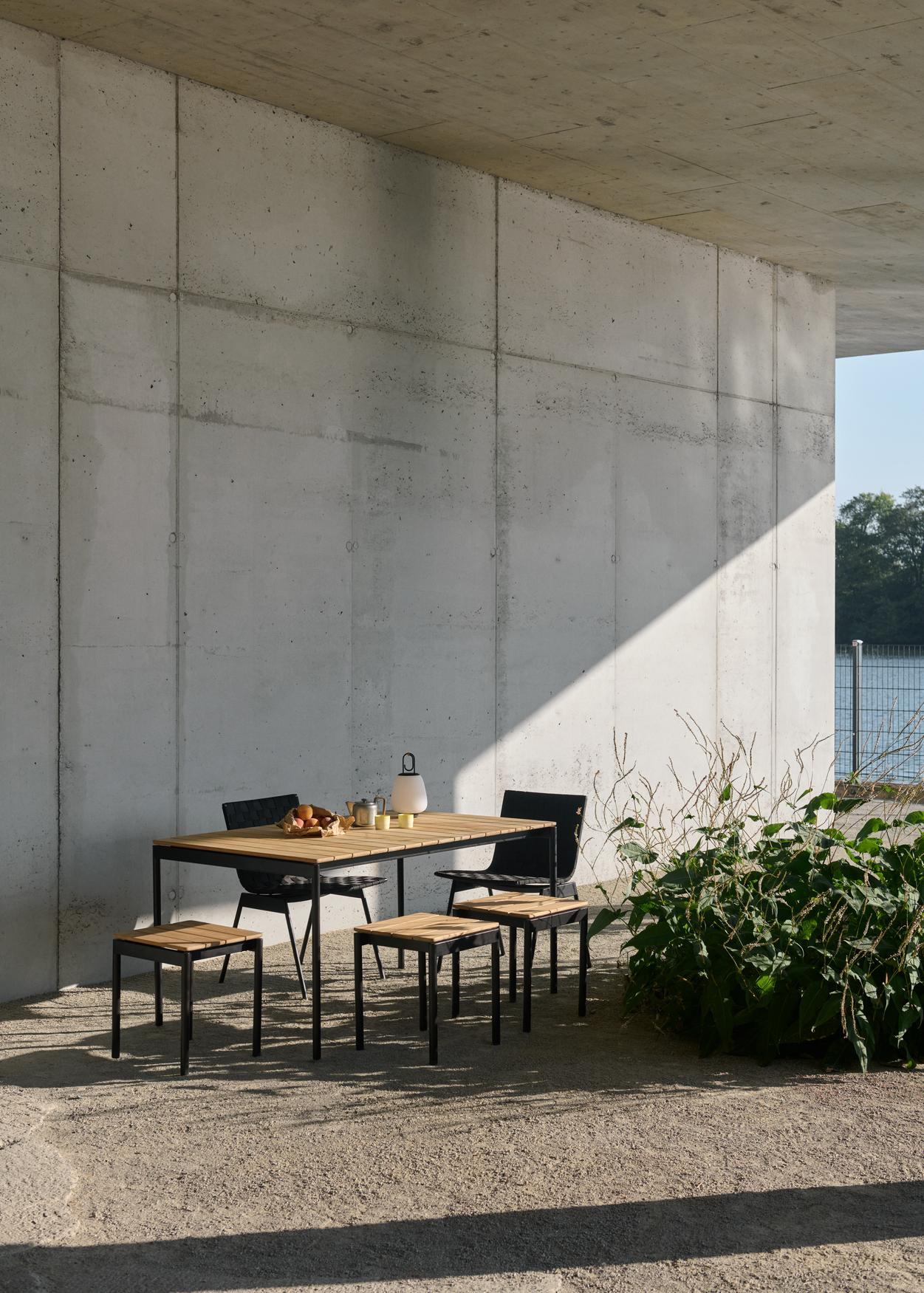Ville Outdoor Table AV25/AV26